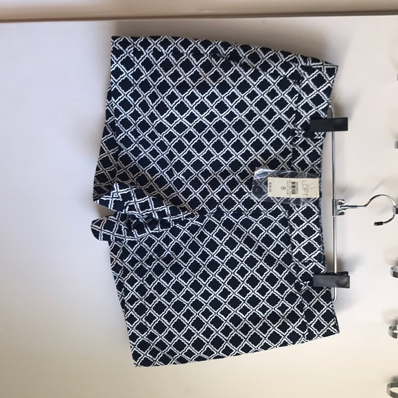 ❤️NWT LOFT shorts-navy and white! ❤️ - Picture 4 of 8